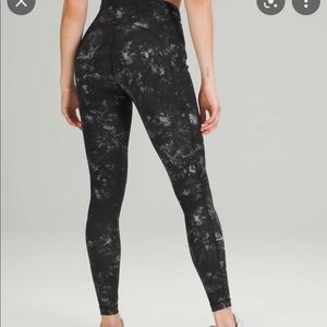 GUC lululemon swift speed tight 28” - size 6